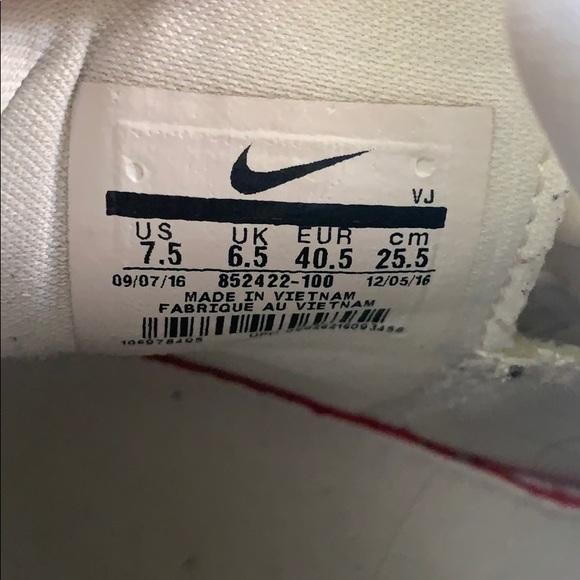 White on White Nike Rev Zoom basketball shoes - Picture 5 of 6